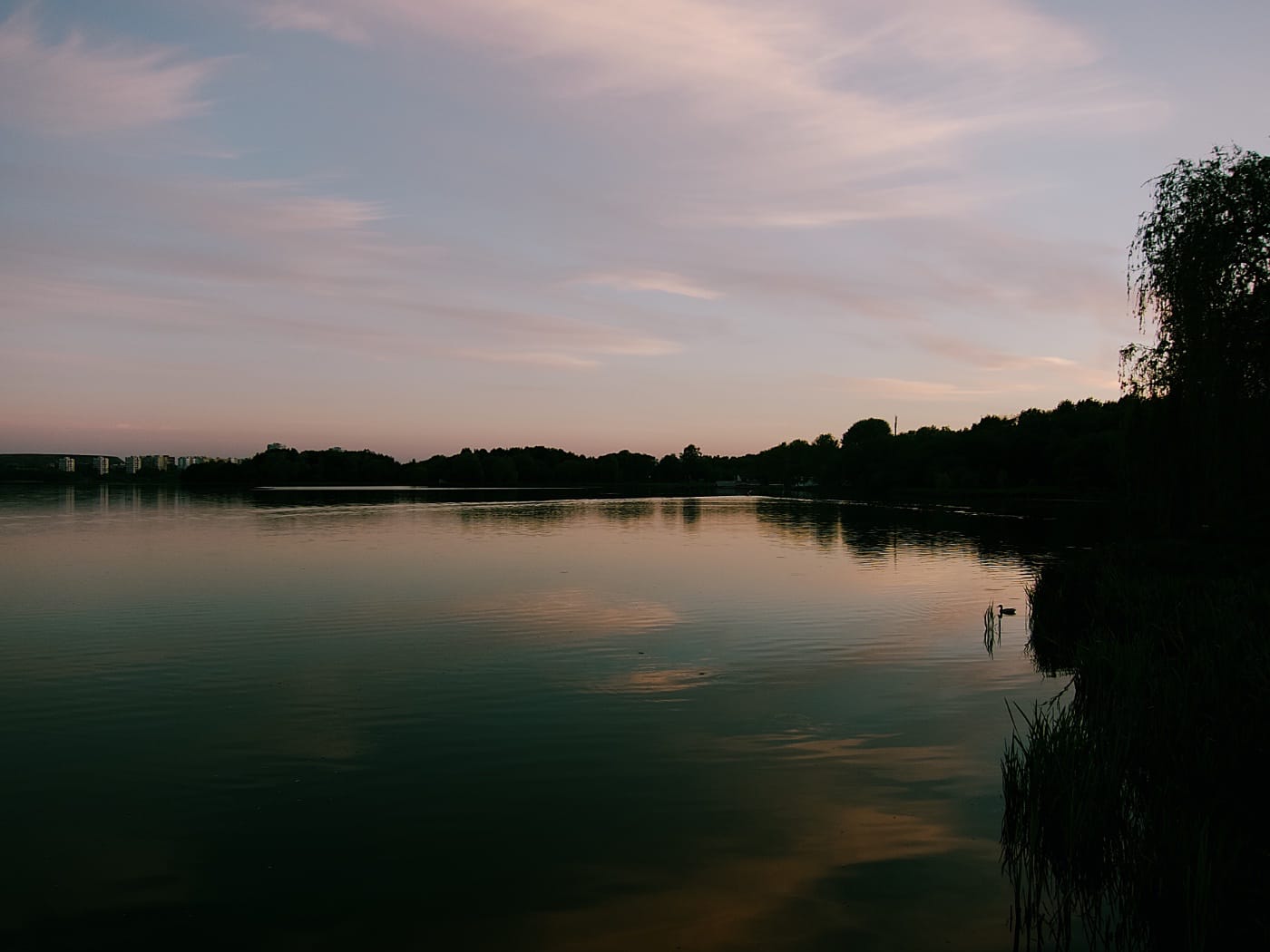 Чижовское водохранилище в Минске на закате