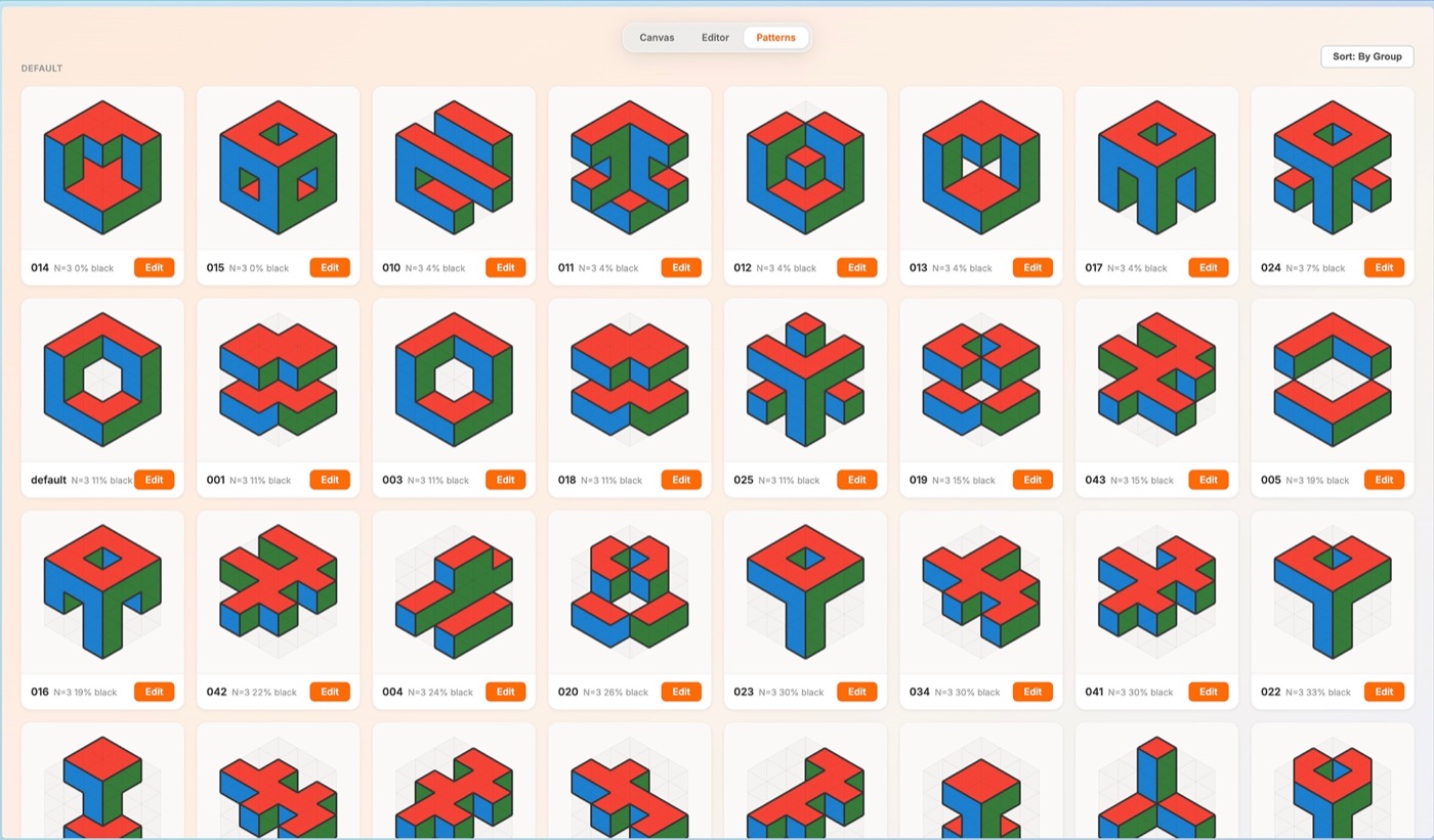 Сетка из 24 трехмерных фигур в красно-зеленой цветовой гамме, каждая с уникальным дизайном.