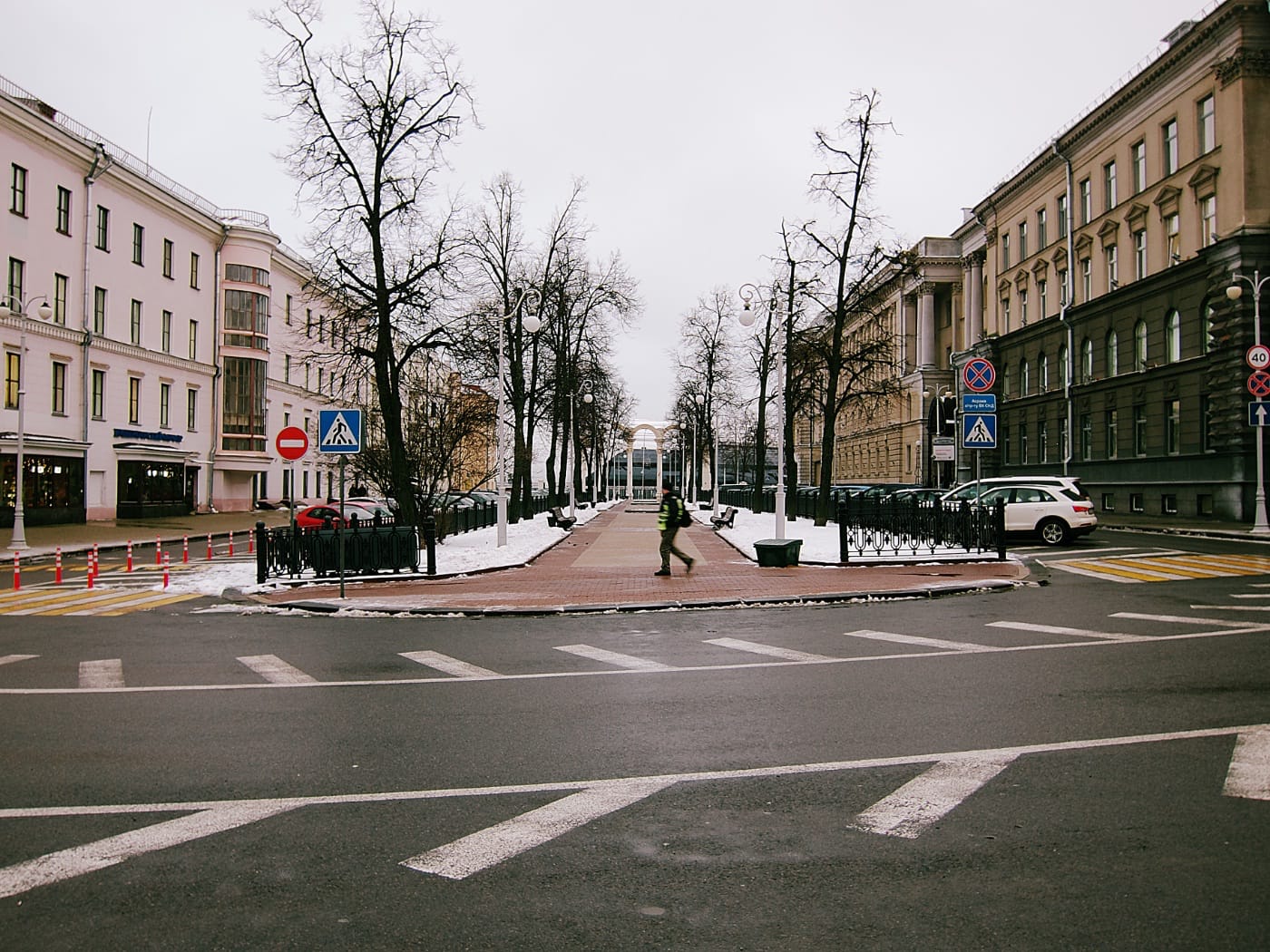 Фото зимней улицы в Минске