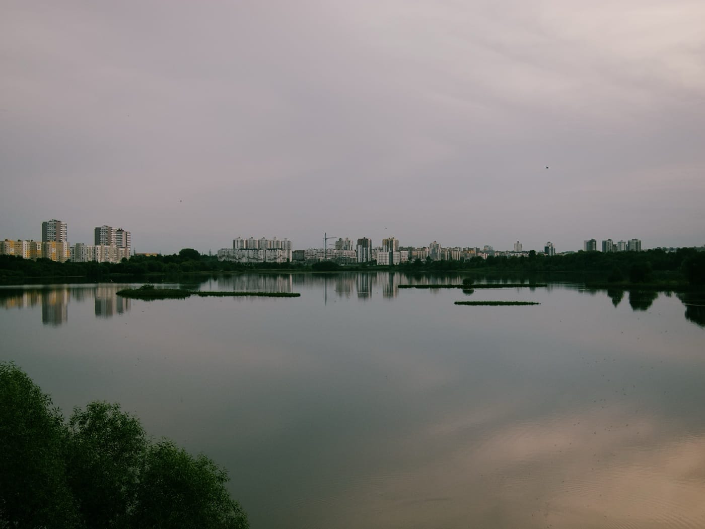 Панорама на Чижовское водохранилище в Минске