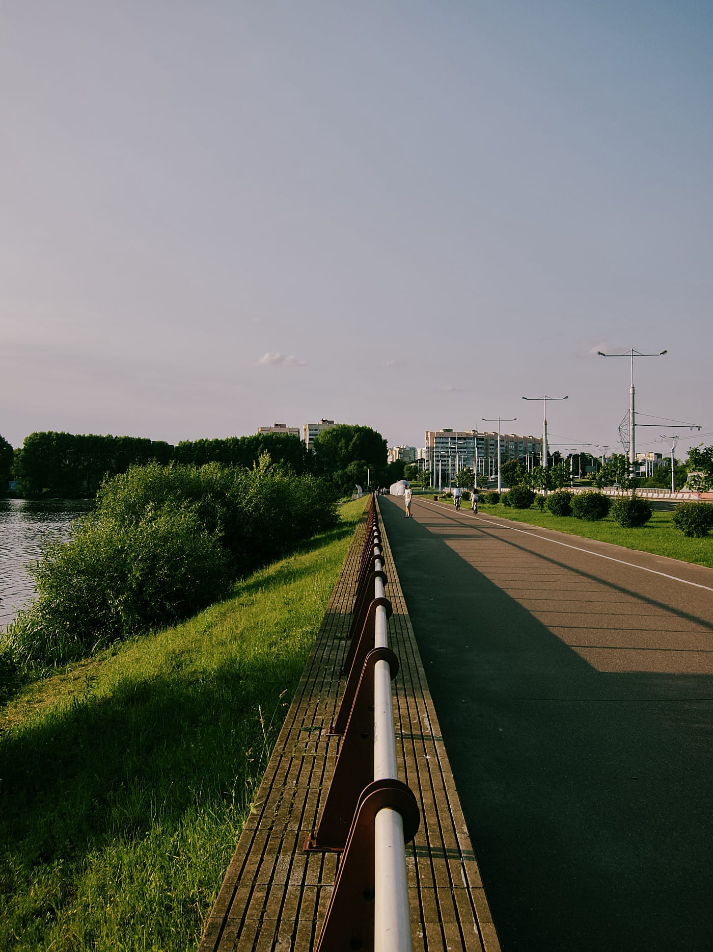 Вид на Чижовское водохранилище в Минске
