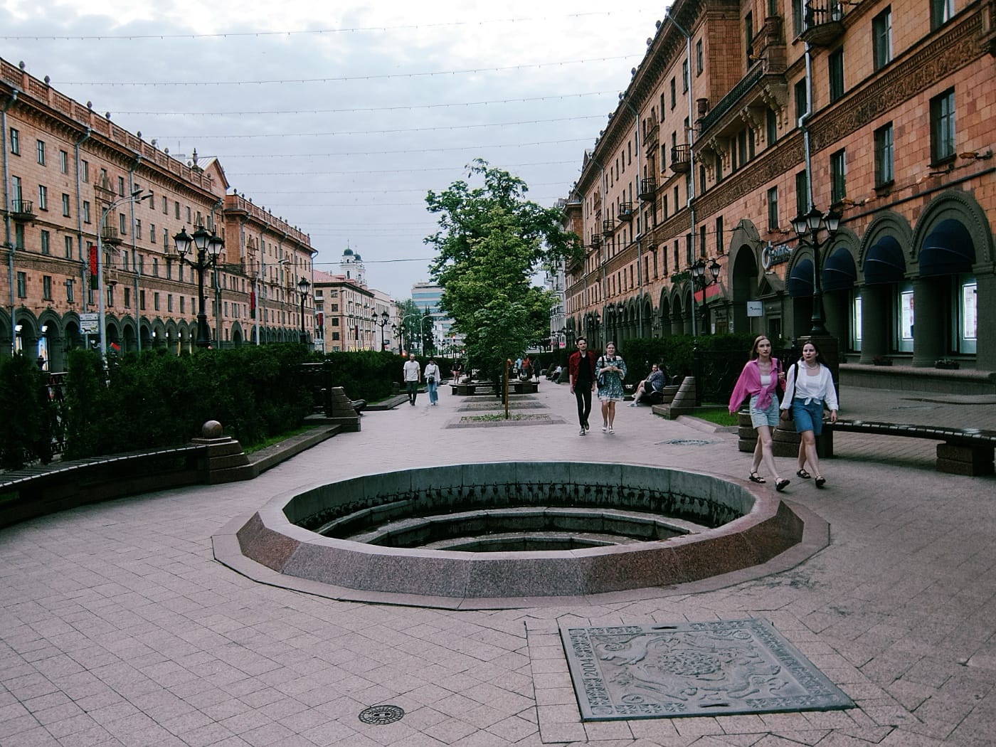 Вечерний Минск («цветник»)